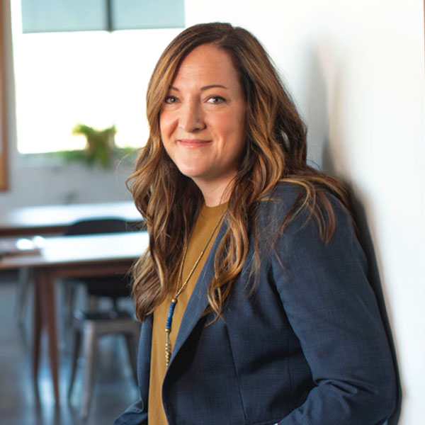 Hakkımızda Lisa Martin Profile